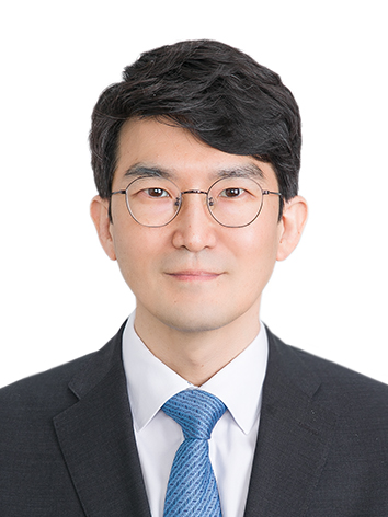 Professor Dongjun Shin